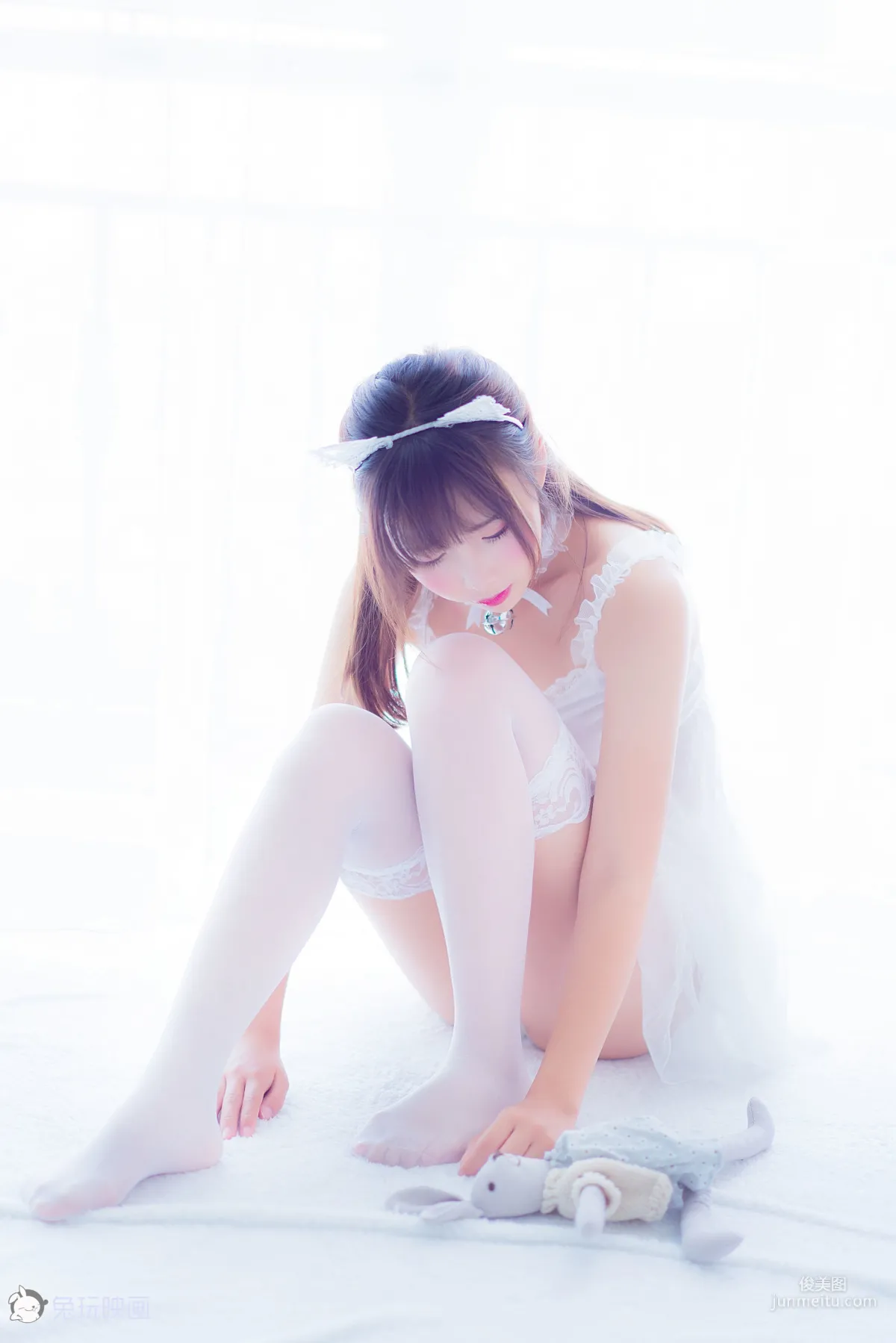面餅仙兒《吊帶睡衣》 [福利COSPLAY] 寫真集 8