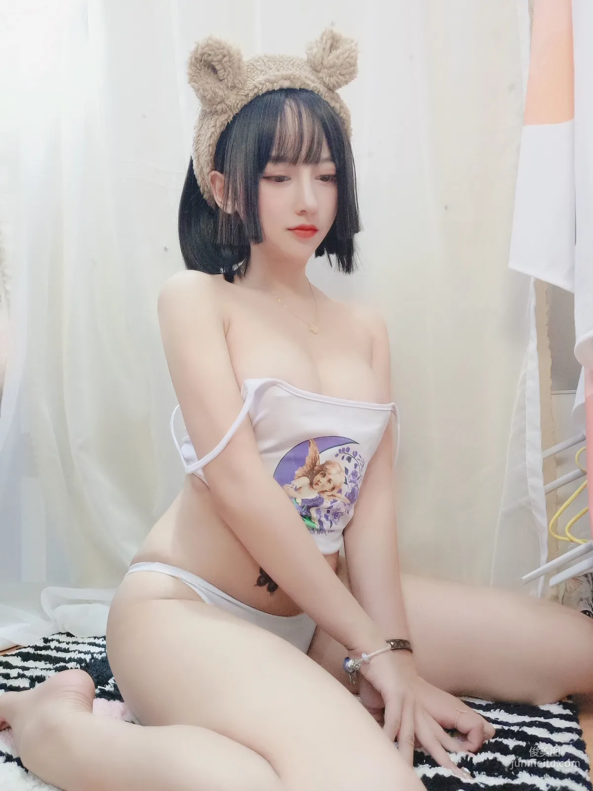 COSER米線線sama《小可愛熊妹》 [COSPLAY少女] 寫真集 18