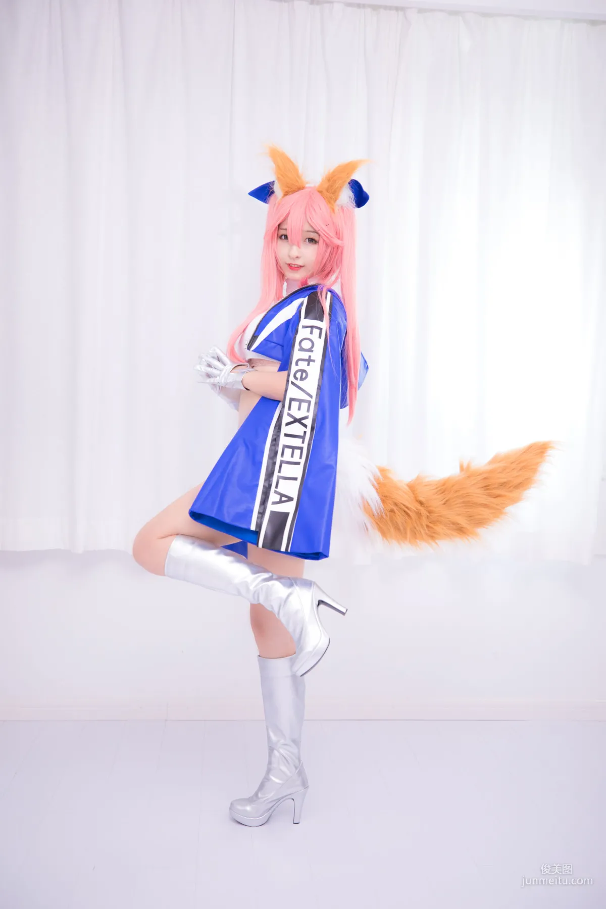 神楽坂真冬《目標はあなた、エンジン全開！！》 [蘿莉COSPLAY] 寫真集 18