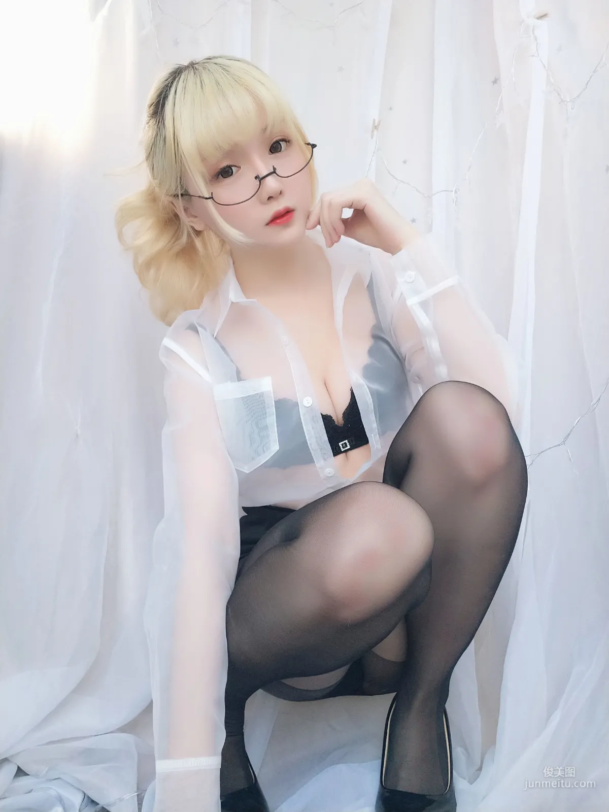 星之遲遲 《今晚加班包》 [福利COSPLAY] 寫真集 17