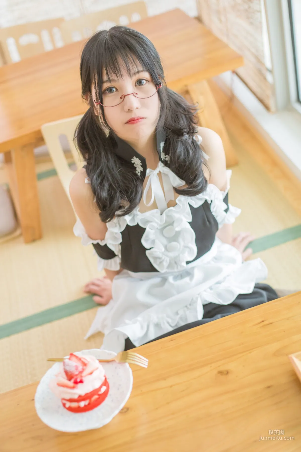 逐月su《女仆》 [COSPLAY美少女] 写真集25