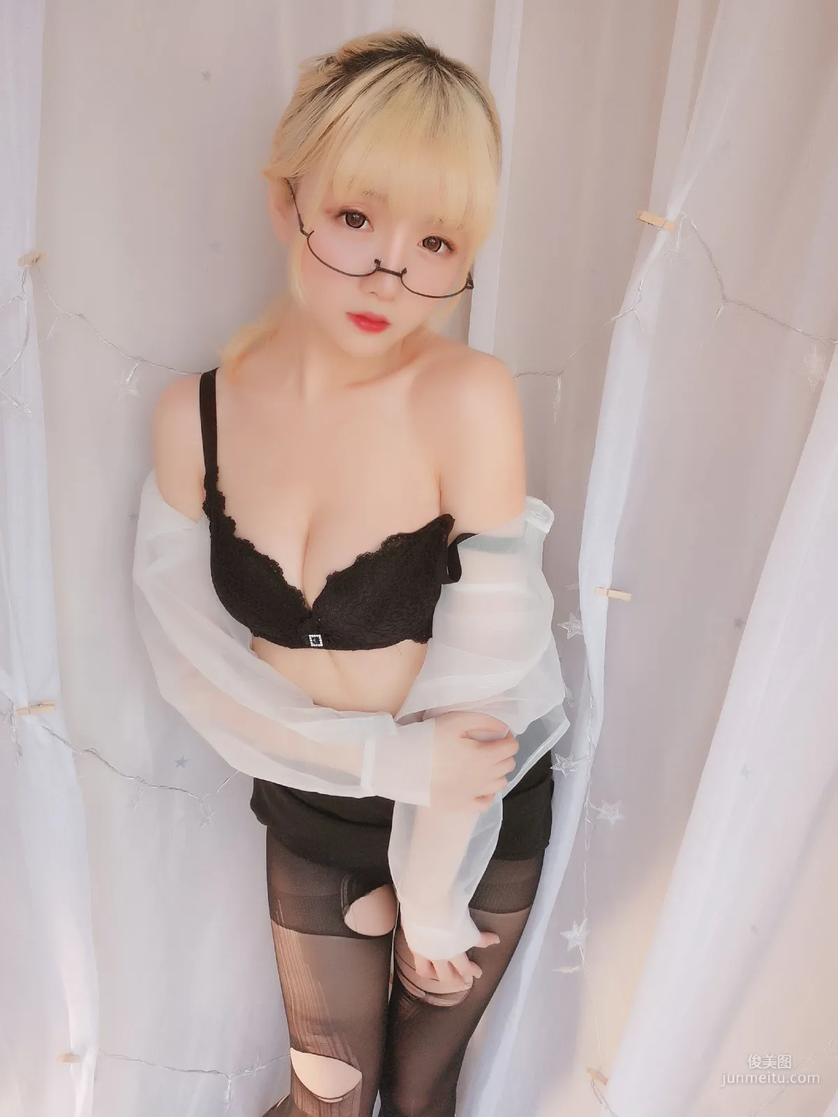 星之遲遲 《今晚加班包》 [福利COSPLAY] 寫真集 42