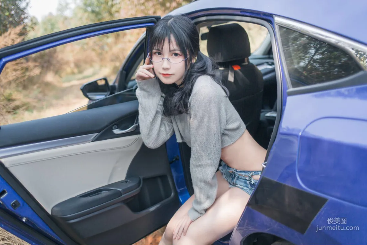 逐月su《車内篇》 [COSPLAY美少女] 寫真集 1