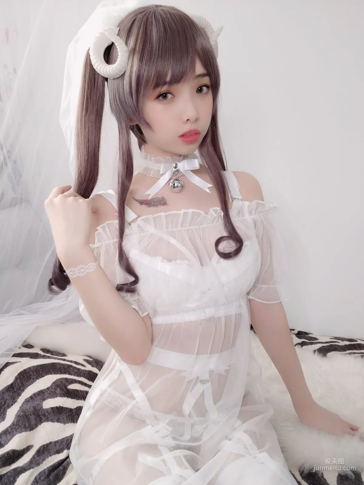 雯妹不講道理《白色小綿羊》 [COSPLAY福利] 寫真集 2