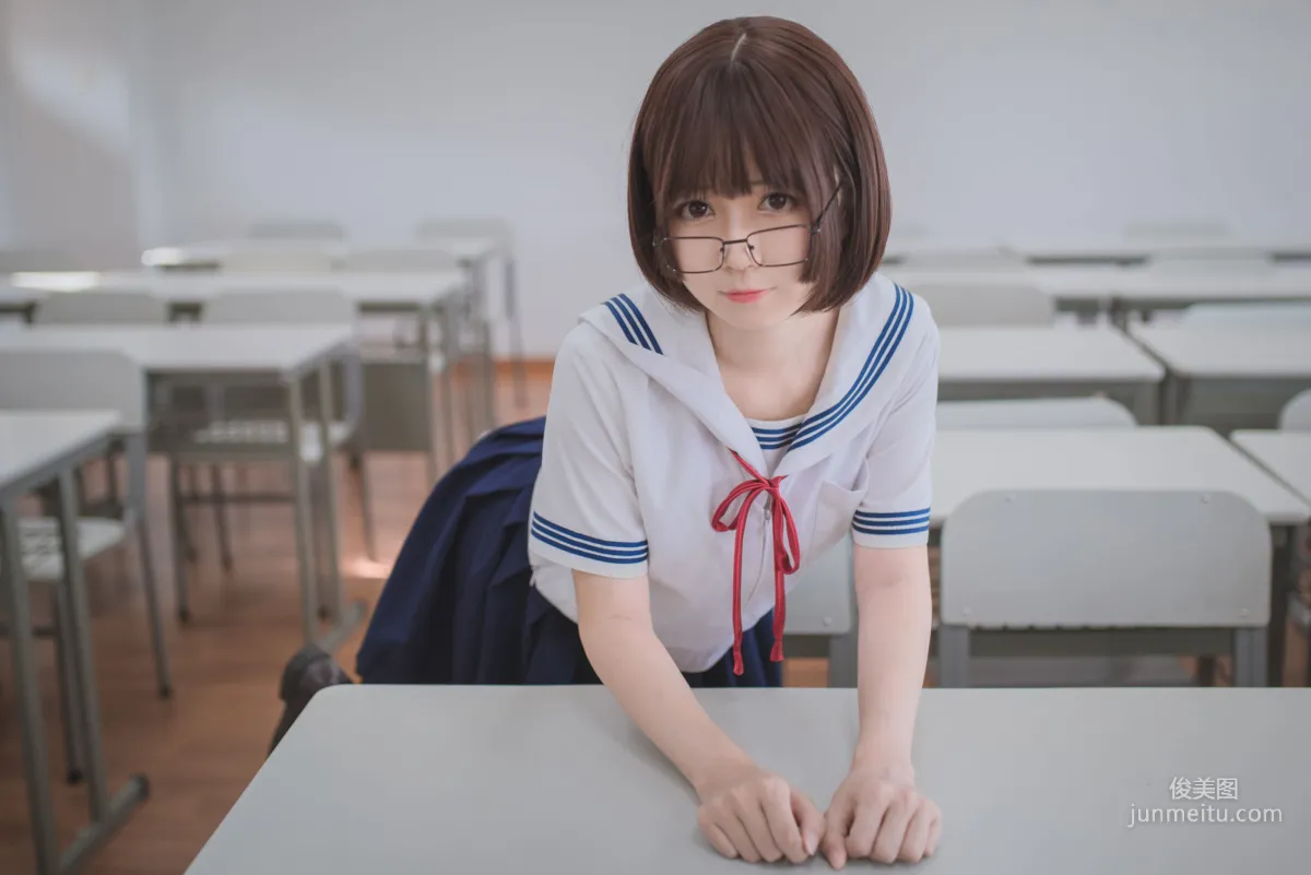 白金Saki《蘑菇頭黑絲JK》 [COSPLAY福利] 寫真集 1