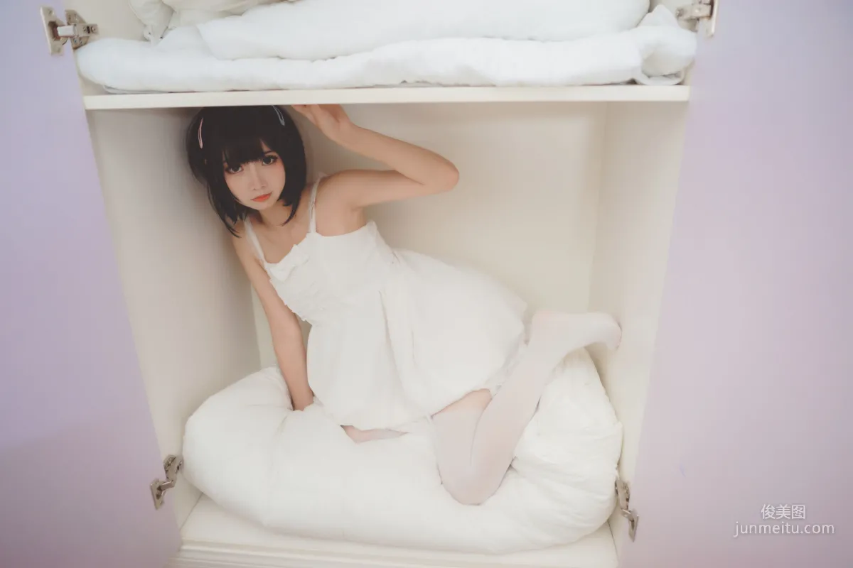 面餅仙兒 《白色空間》 [福利COSPLAY] 寫真集 9