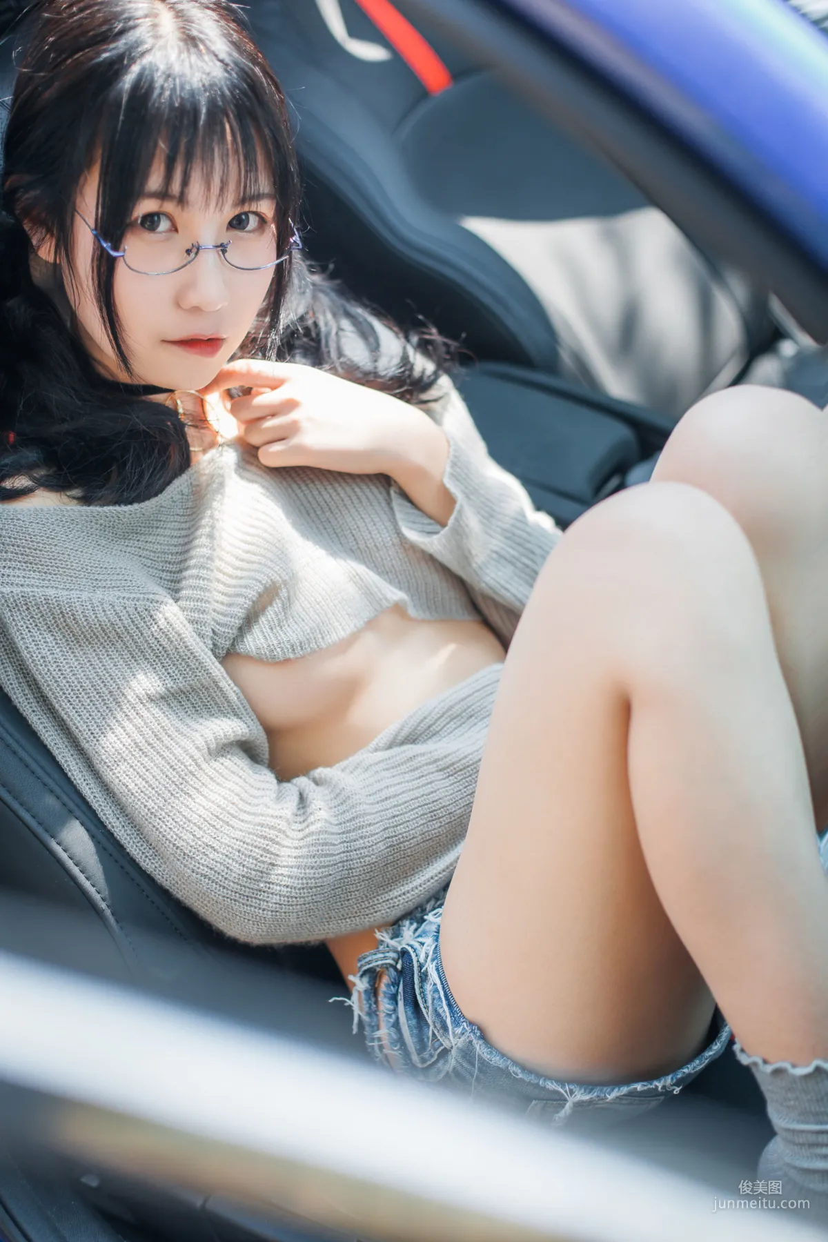 逐月su《車内篇》 [COSPLAY美少女] 寫真集 40
