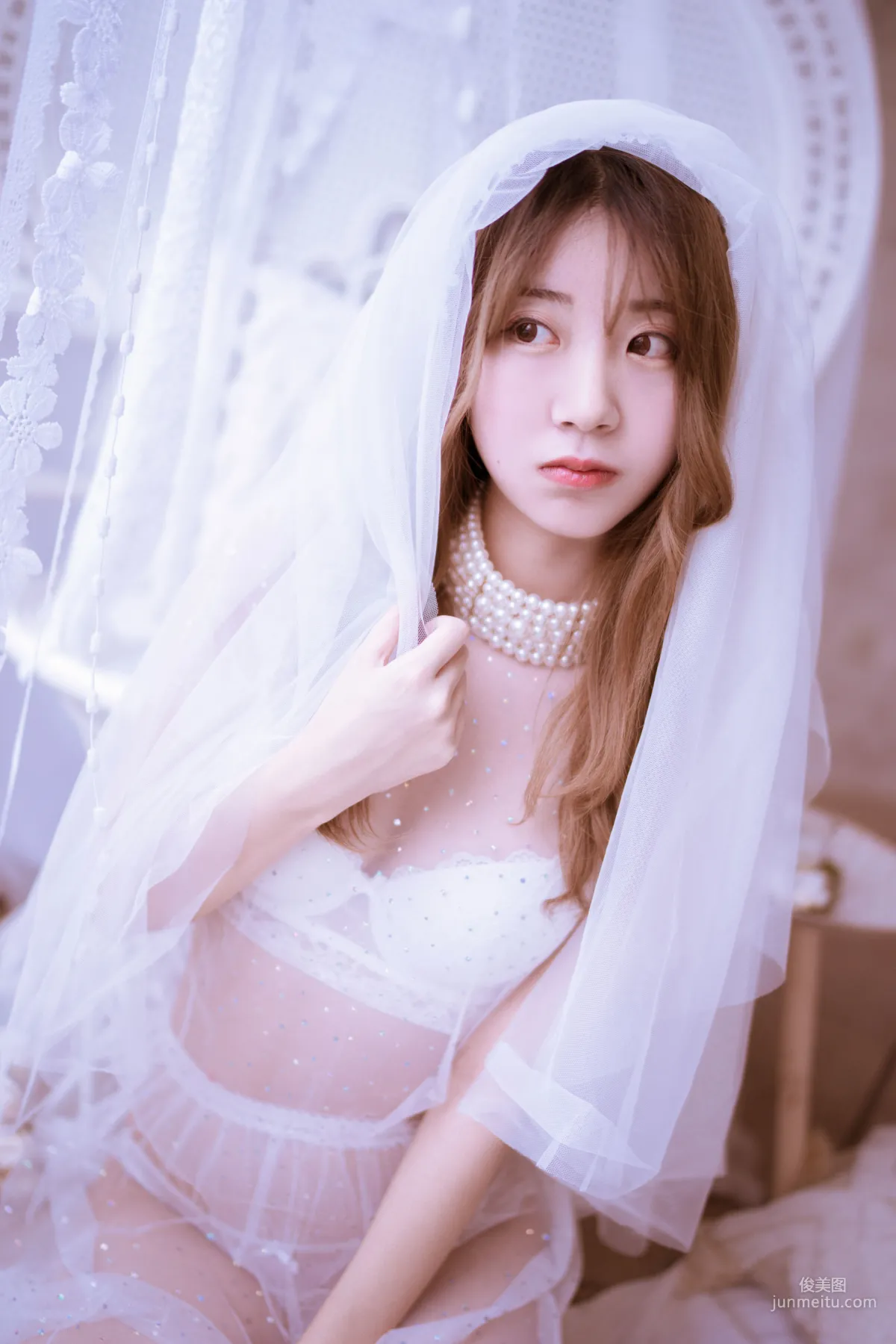 COSER黑川《年上彼女 婚紗+毛衣》 [COSPLAY少女] 寫真集 16
