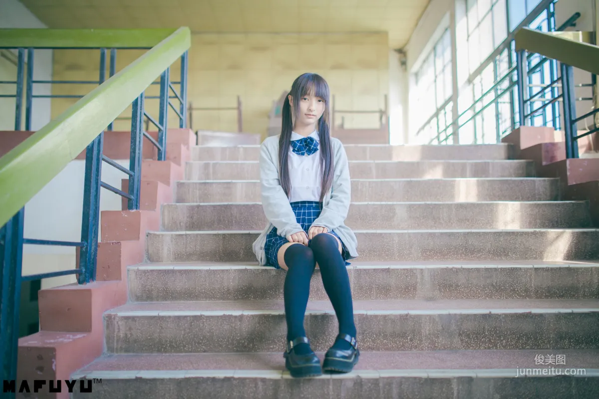 神楽坂真冬《陽光校服系列》 [COSPLAY美女] 寫真集 31