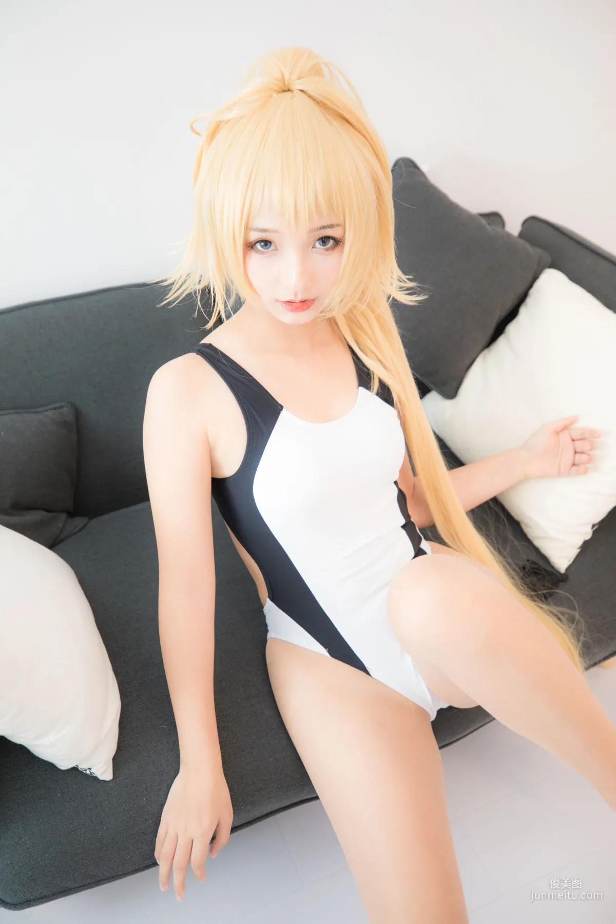神楽坂真冬《貞德泳裝》 [COSPLAY少女] 寫真集 24