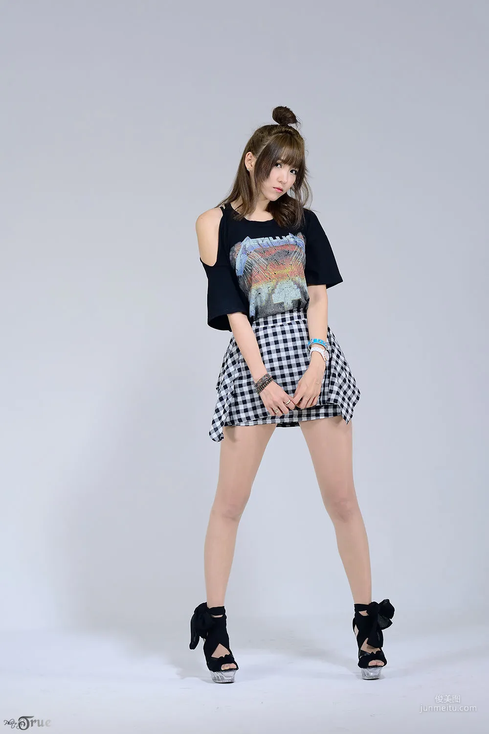 [韓國美女] 李恩慧《丸子頭俏皮風棚拍》 寫真集 4
