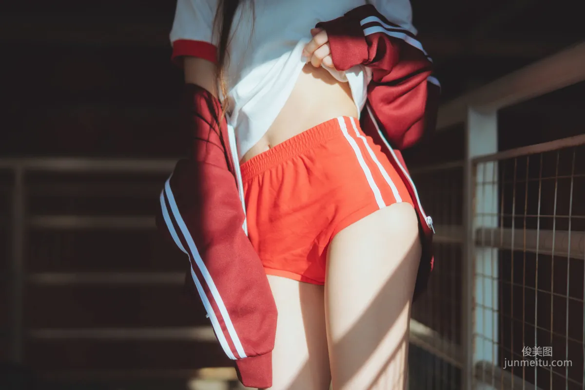 桜桃喵《紅色體操服》 [COSPLAY美女] 寫真集 12