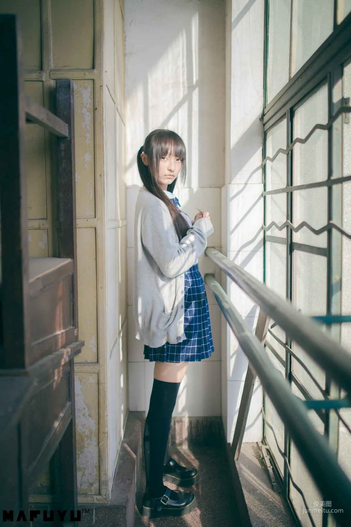 神楽坂真冬《陽光校服系列》 [COSPLAY美女] 寫真集 24