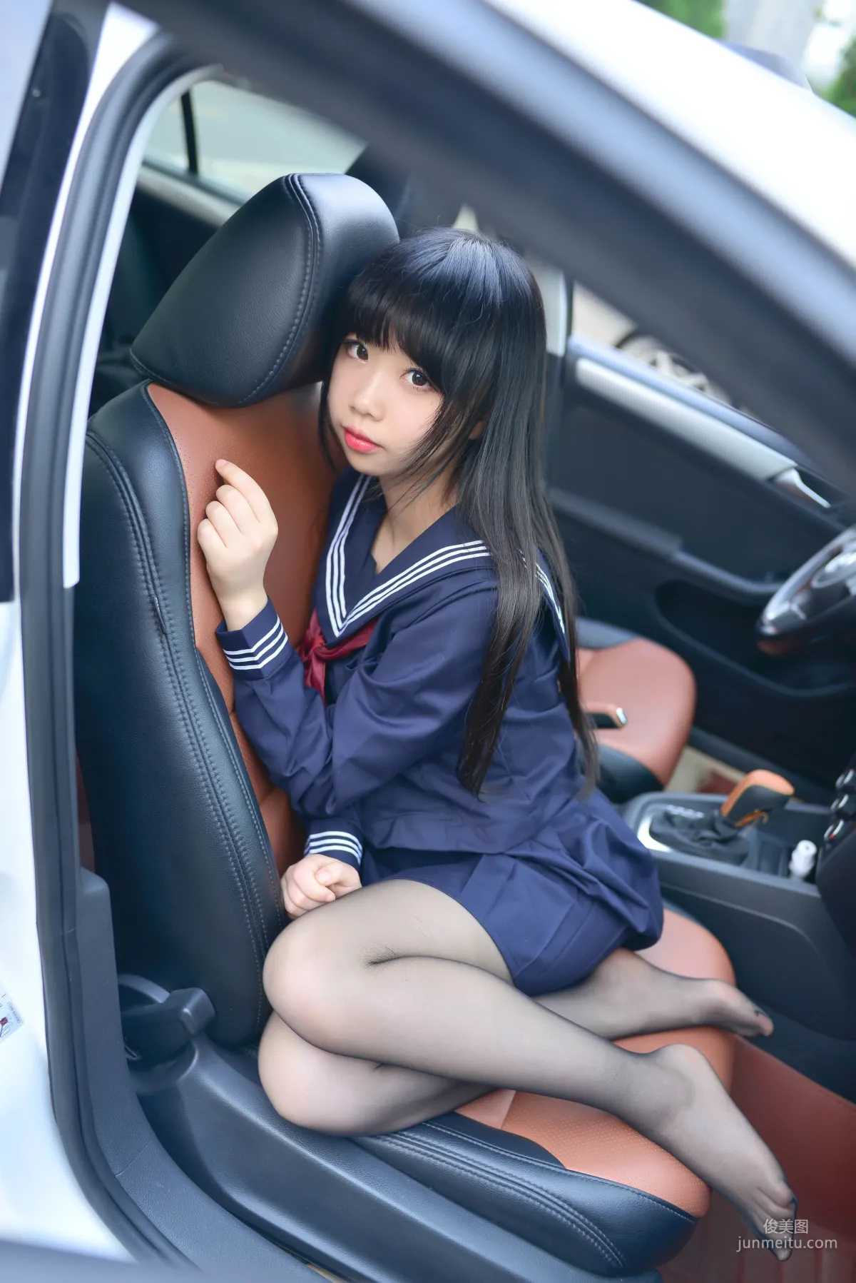 雪琪SAMA《车内JK》 [福利COSPLAY] 写真集19