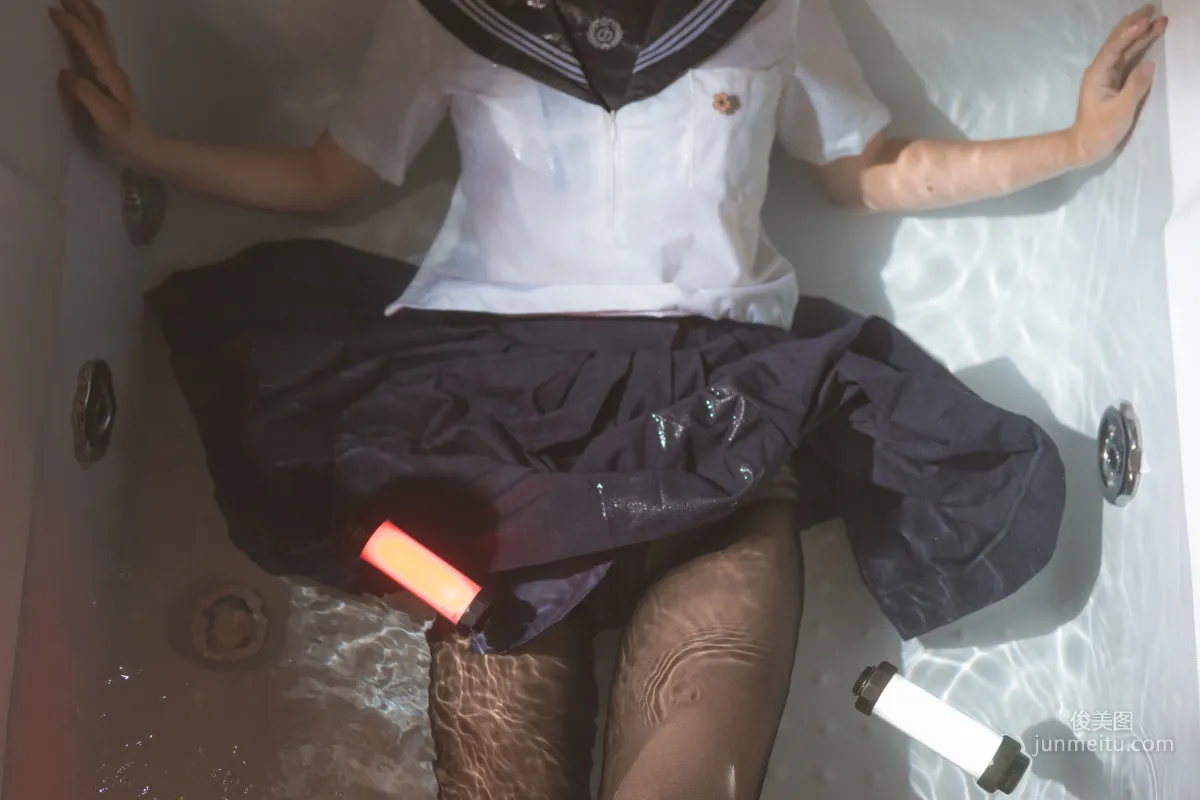 面餅仙兒《腦内少女 浴缸黑絲》 [COSPLAY美女] 寫真集 7