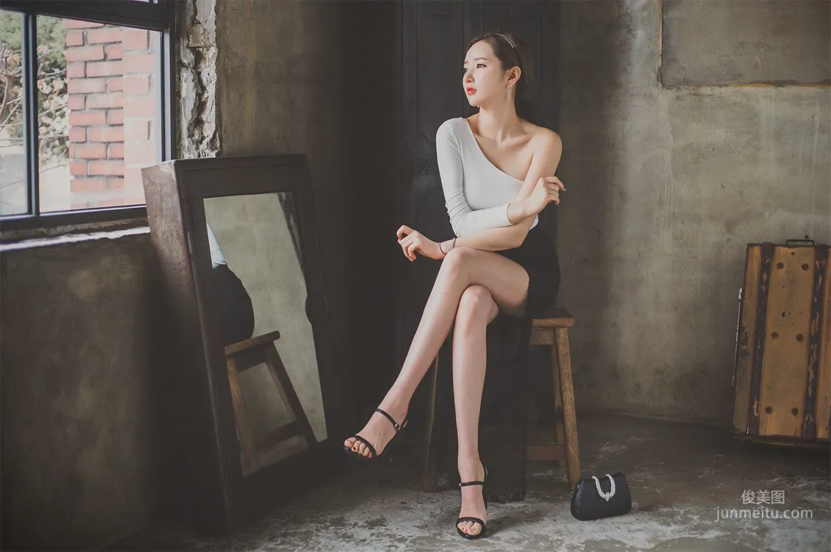 李妍靜《絕美高雅氣質女神3》寫真集 28
