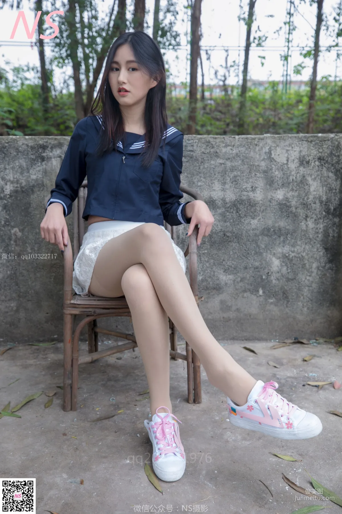 北北《制服肉丝超短裙》 [纳丝摄影] 写真集30