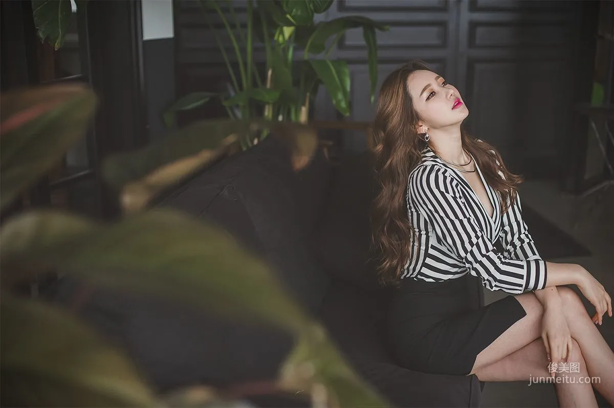 李妍靜《絕美氣質女神5》韓國美女寫真集 4