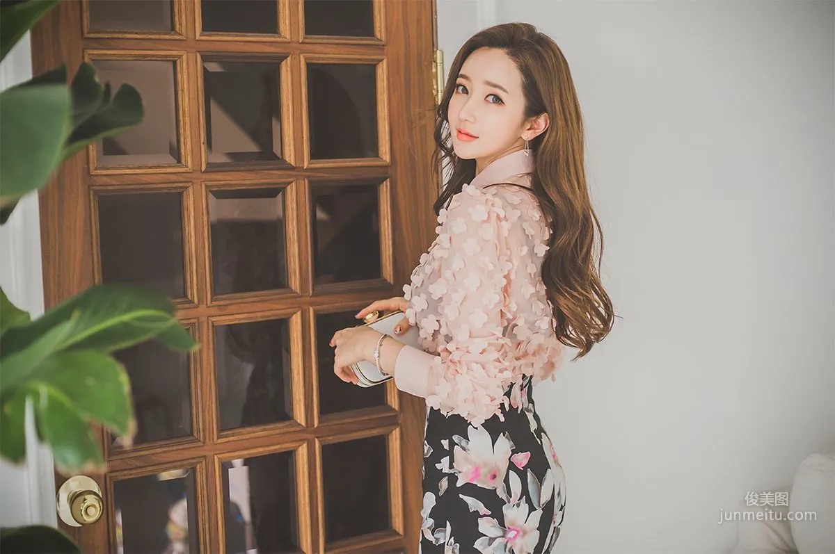 李妍静《韩国绝美气质女神2》写真集4