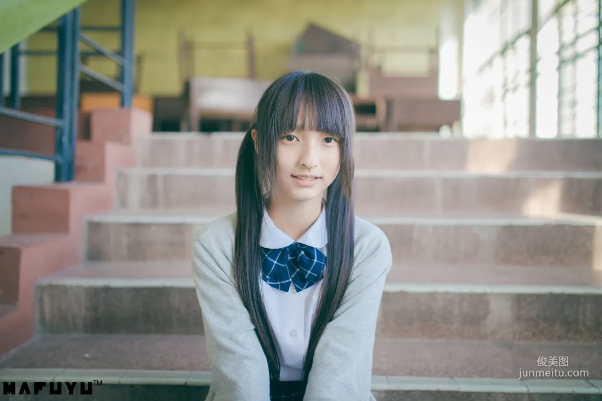 神楽坂真冬《陽光校服系列》 [COSPLAY美女] 寫真集 32