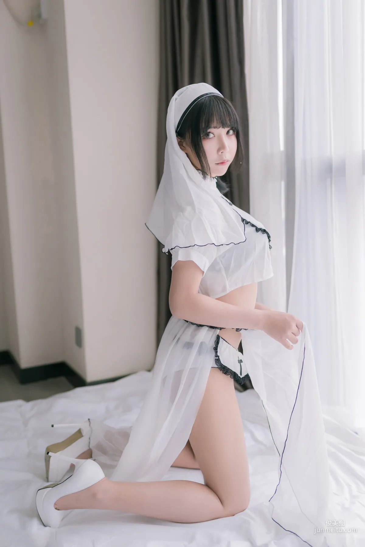 COSER抱走莫子aa《純白修女》 [COSPLAY美女] 寫真集 33