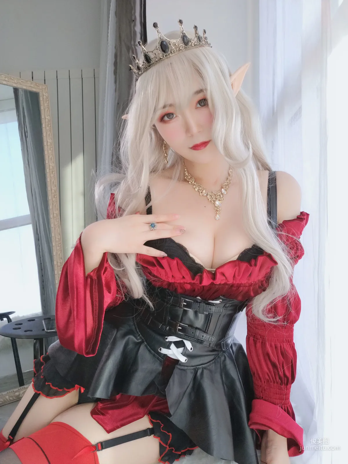 COSER白銀81《皇家吸血鬼》 [COSPLAY少女] 寫真集 19