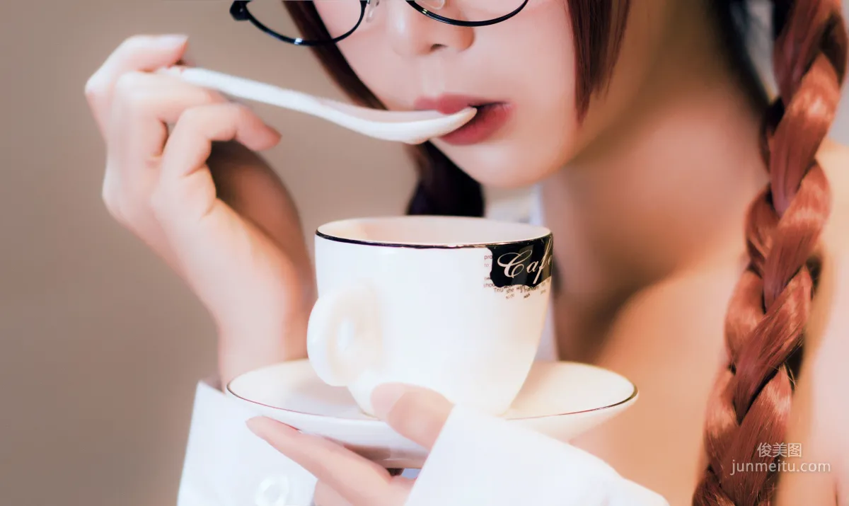 COSER面饼仙儿《小女友2》  [福利COSPLAY] 写真集33