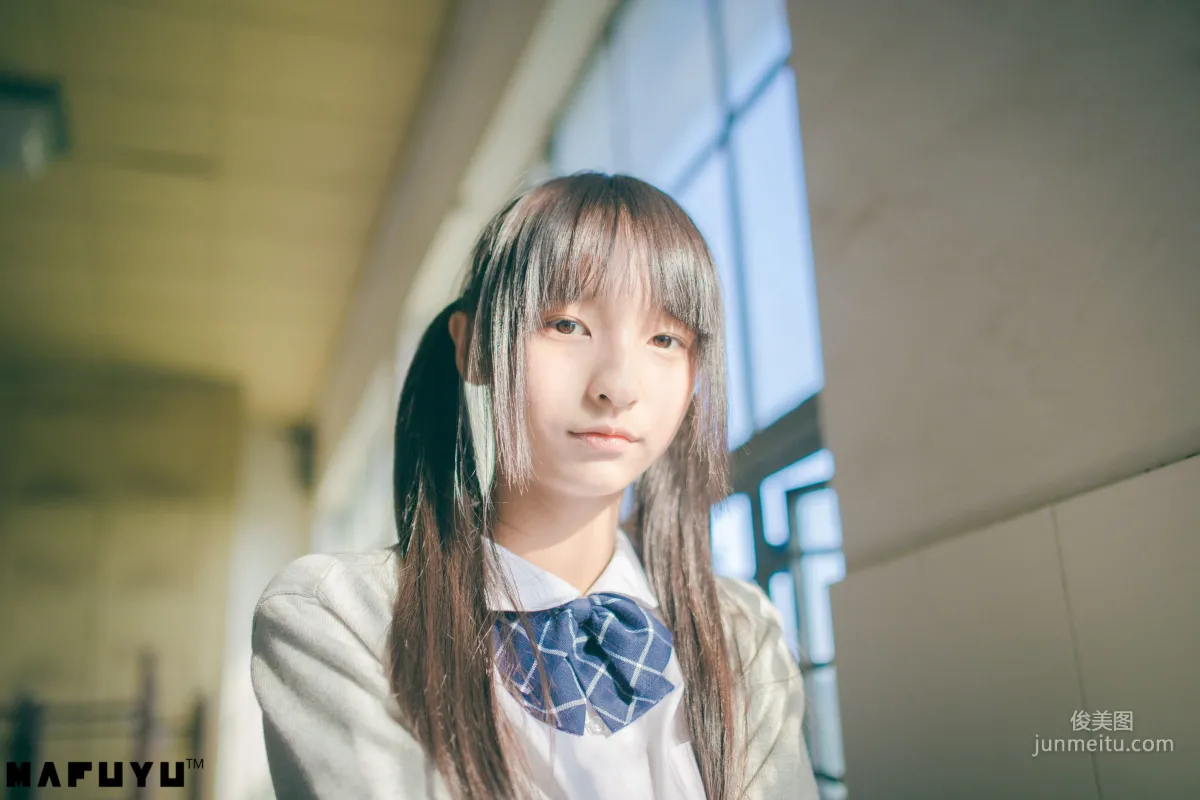 神楽坂真冬《陽光校服系列》 [COSPLAY美女] 寫真集 27