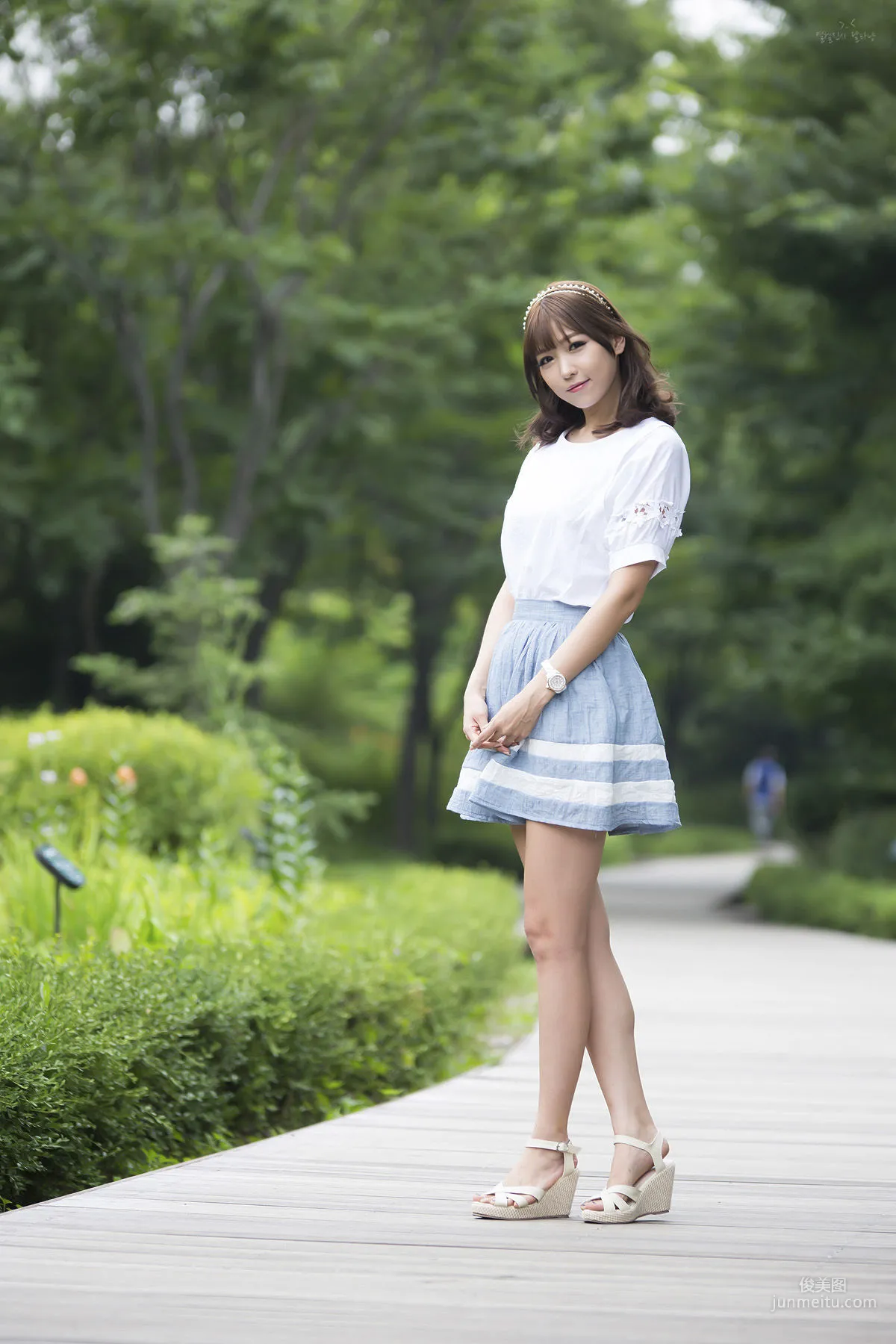 李恩慧《公園短裙外拍》 [韓國美女] 寫真集 18