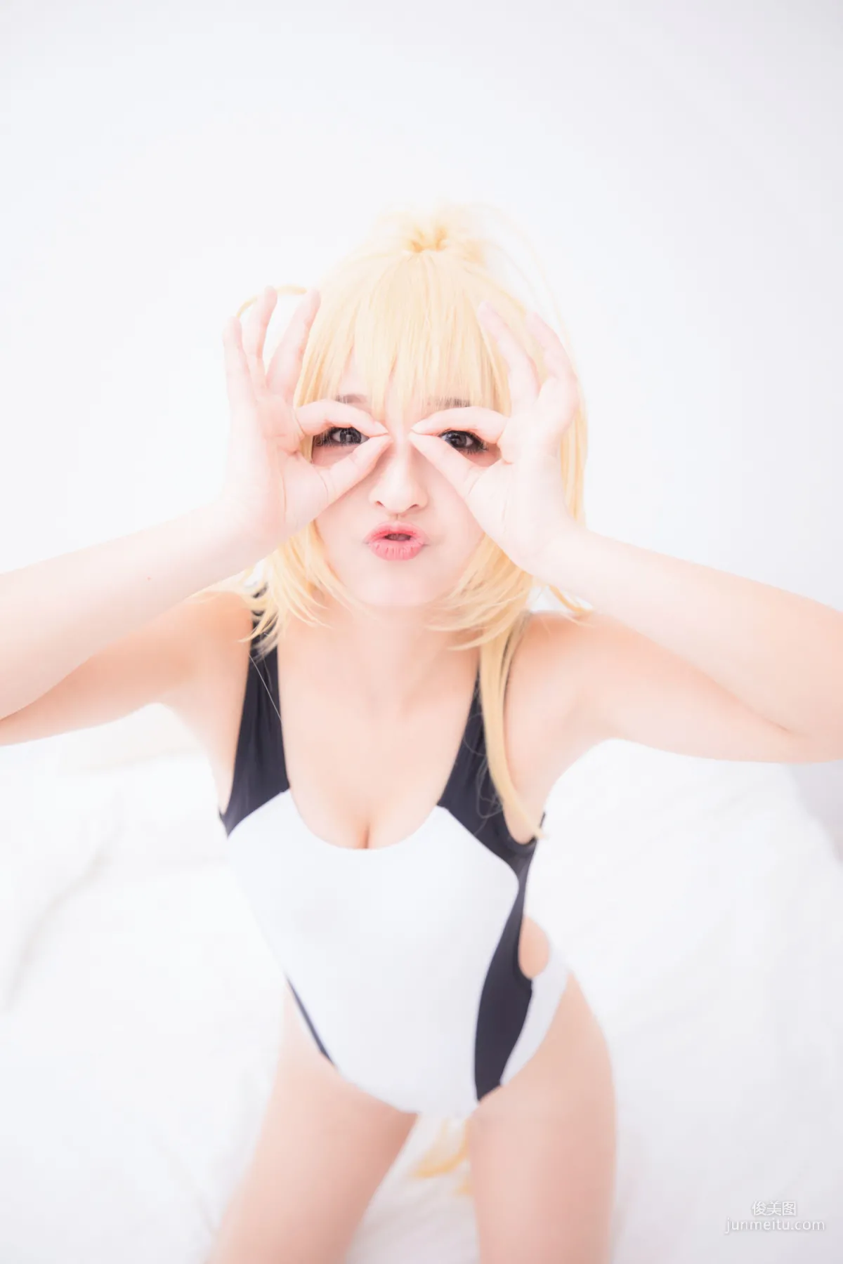 神楽坂真冬《貞德泳裝》 [COSPLAY少女] 寫真集 34