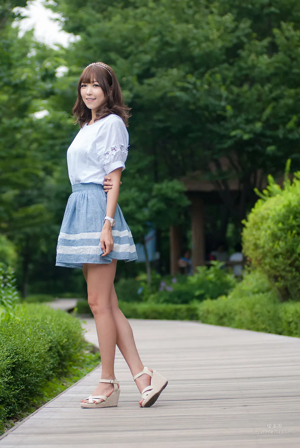 李恩慧《公園短裙外拍》 [韓國美女] 寫真集 32