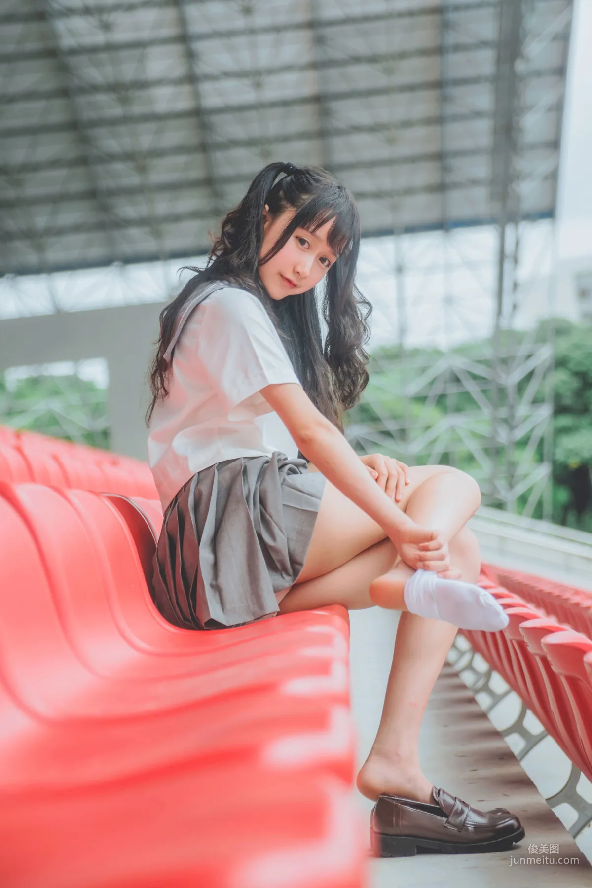 木綿綿OwO《灰色JK制服》 [COSER美女] 寫真集 32