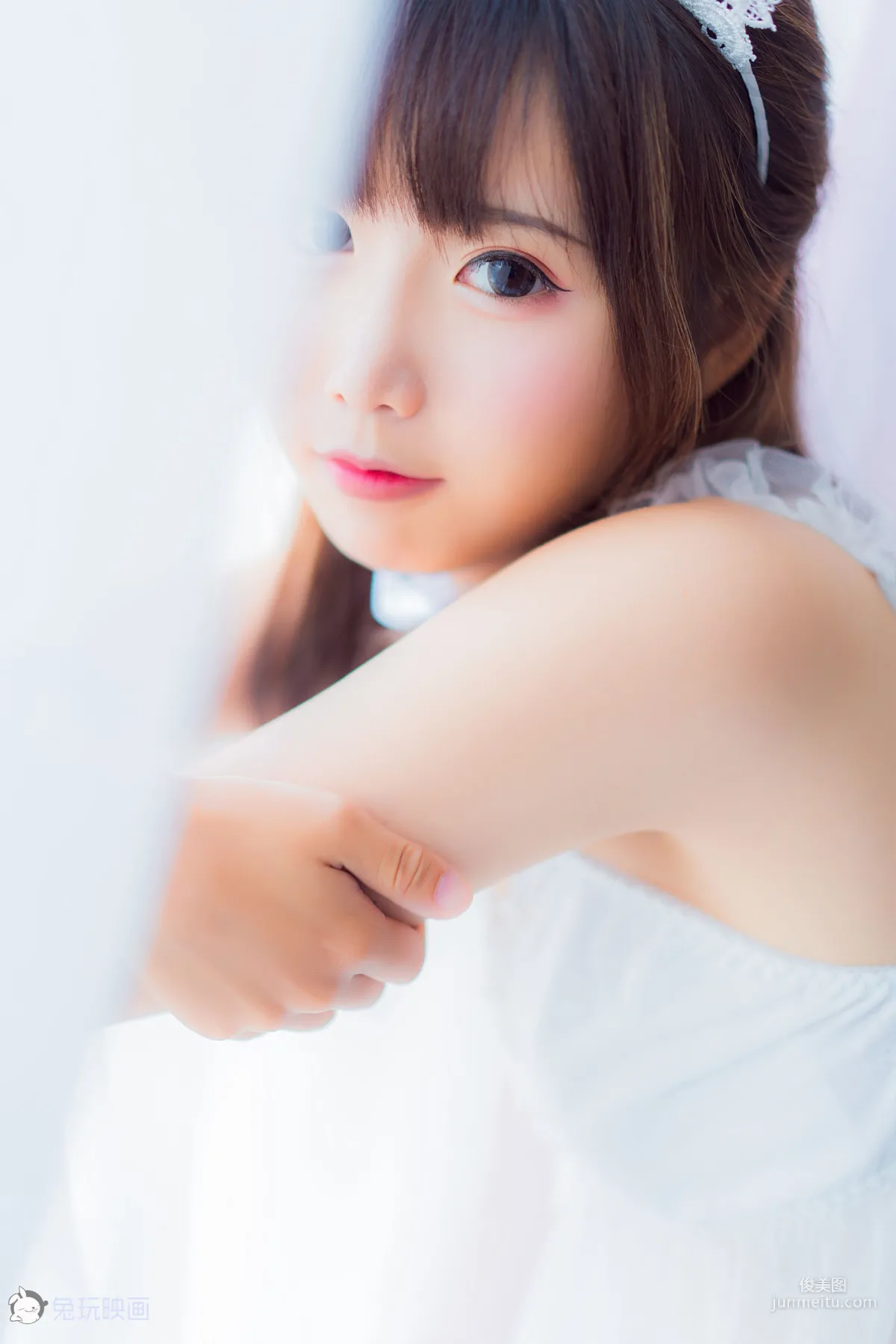 面餅仙兒《吊帶睡衣》 [福利COSPLAY] 寫真集 36