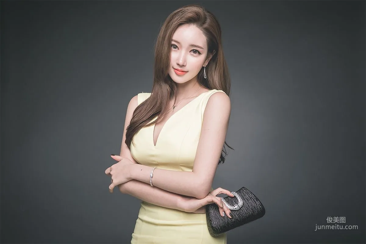 李妍靜《韓國網紅服裝模特2》寫真集 77