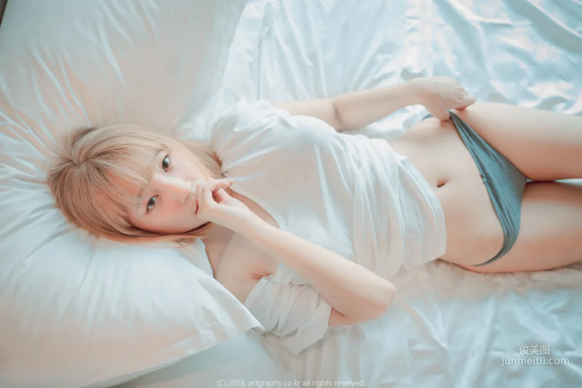巨乳姜仁卿《丁字褲+T恤衫+網襪兔女郎》 [ARTGRAVIA] 寫真集 16