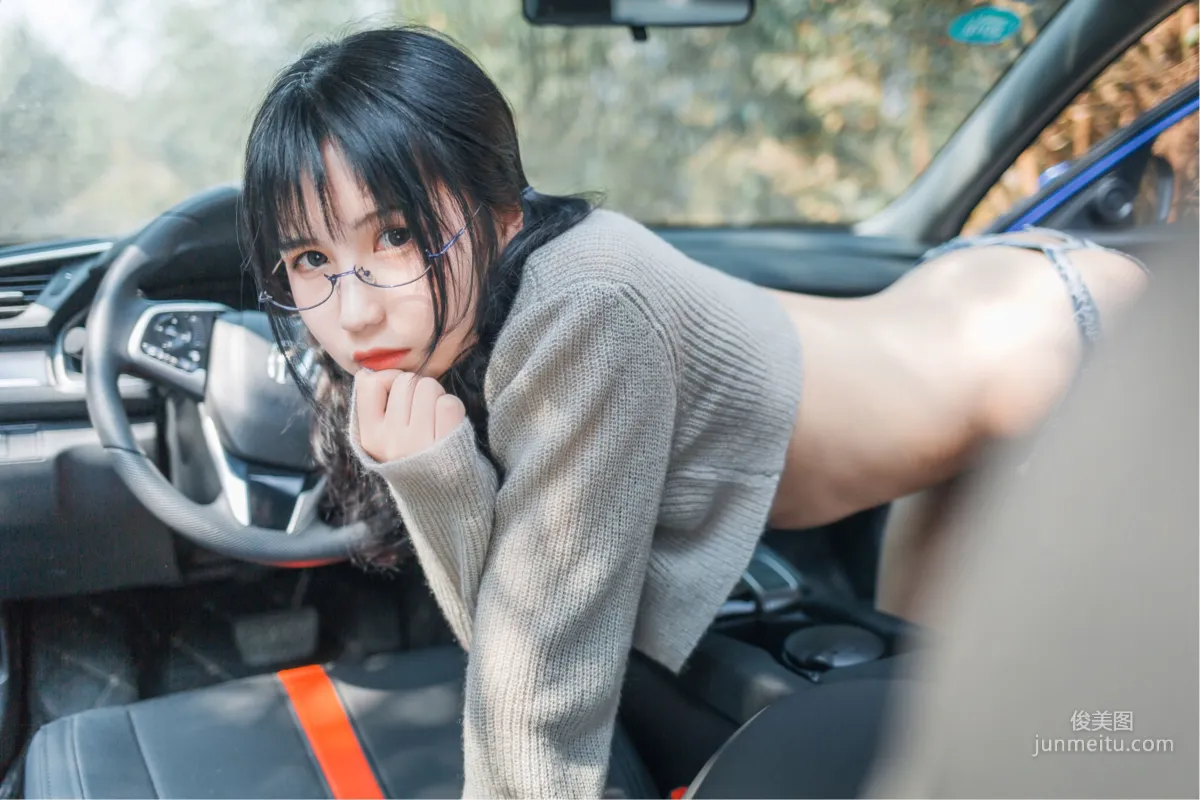 逐月su《車内篇》 [COSPLAY美少女] 寫真集 15