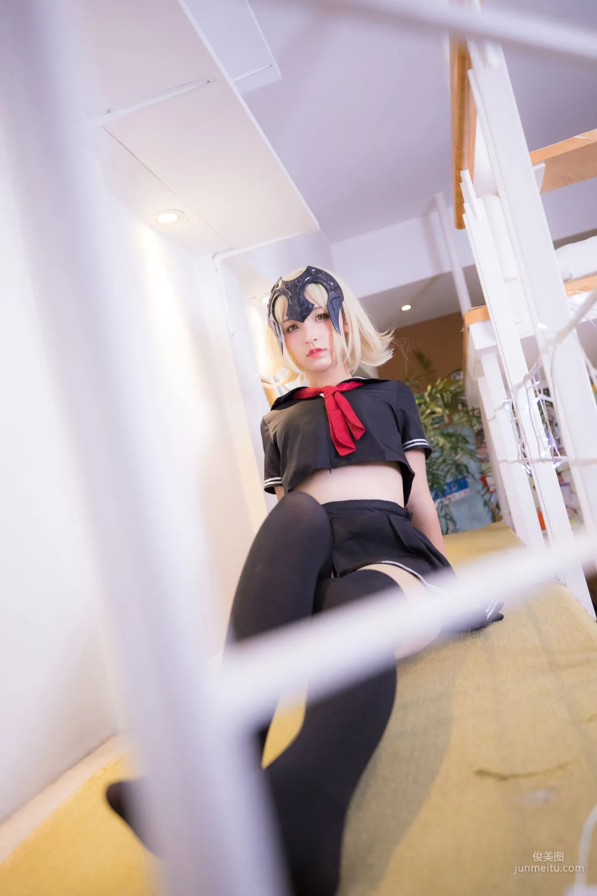 神楽坂真冬《放課後》 [蘿莉COSPLAY] 寫真集 47