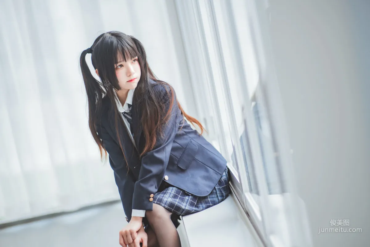 桜桃喵《冬季制服絲秀》 [COSPLAY美女] 寫真集 22