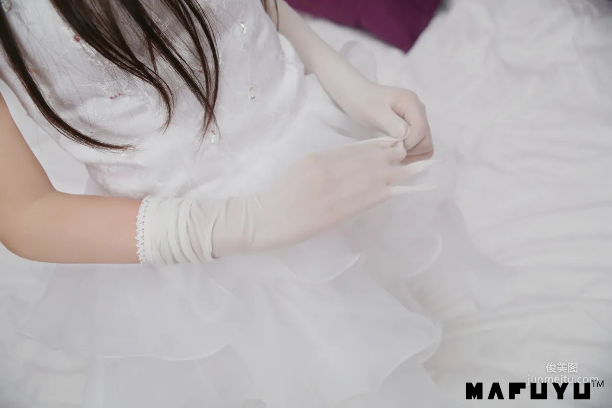 神楽坂真冬《婚紗系列》 [福利COSPLAY] 寫真集 37