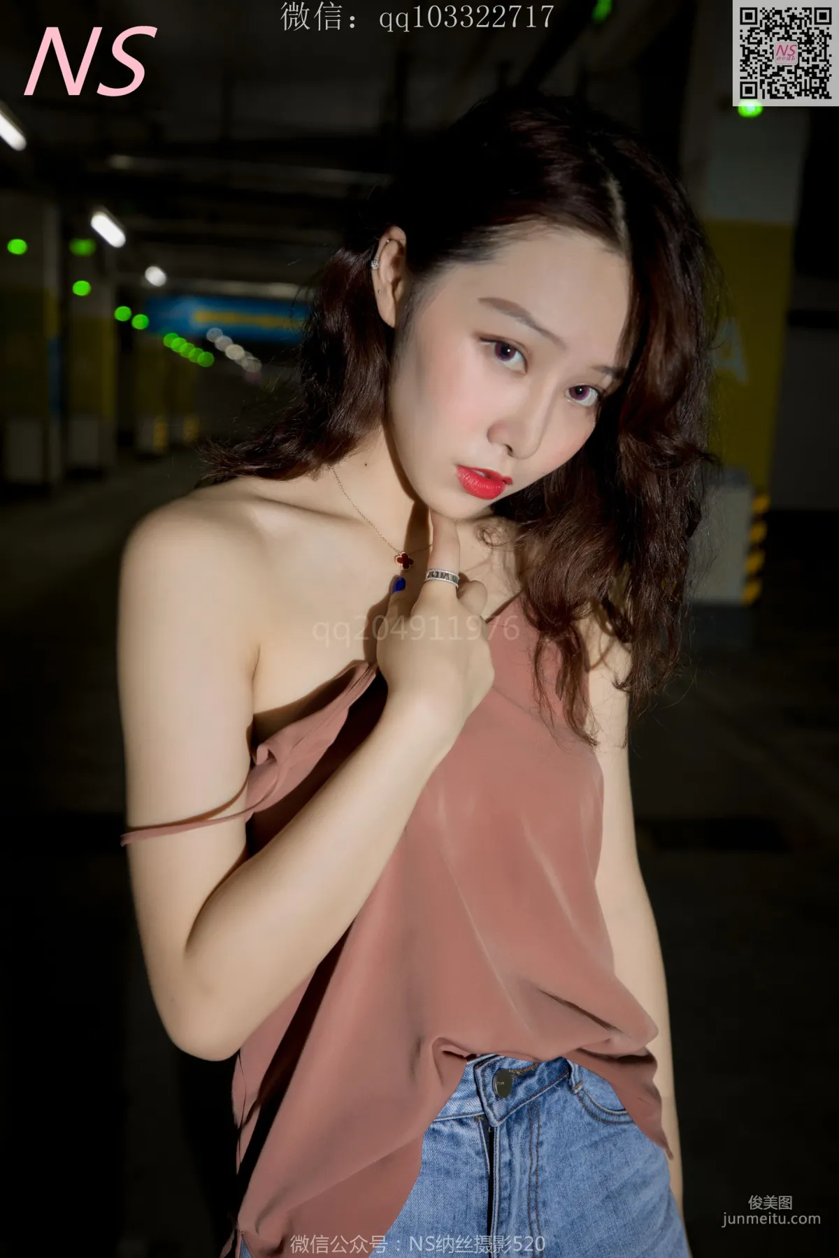 小朱茵《地下車庫的絲襪美腿女郎》 [納絲攝影] 寫真集 7