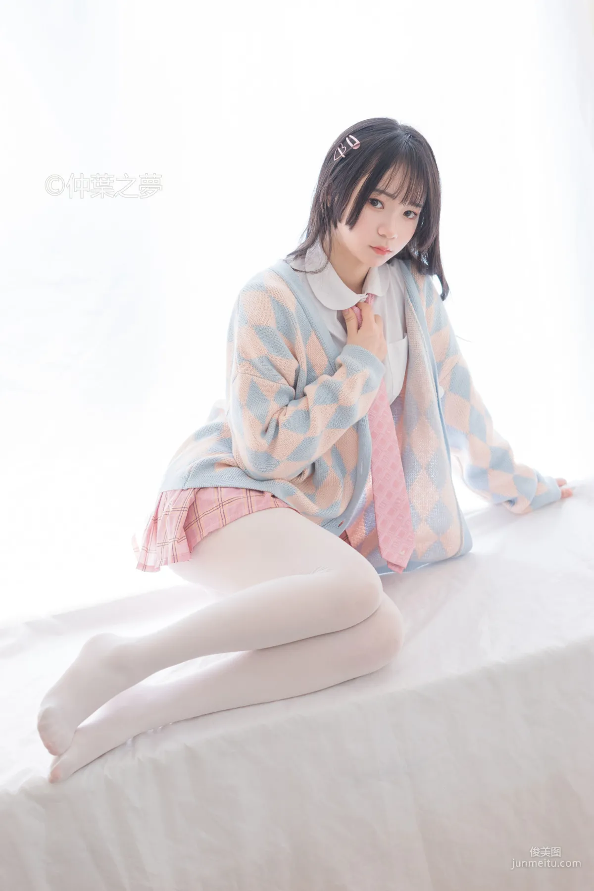 《日系白丝妹妹的性感》 [轻兰映画] Grand.002  写真集70