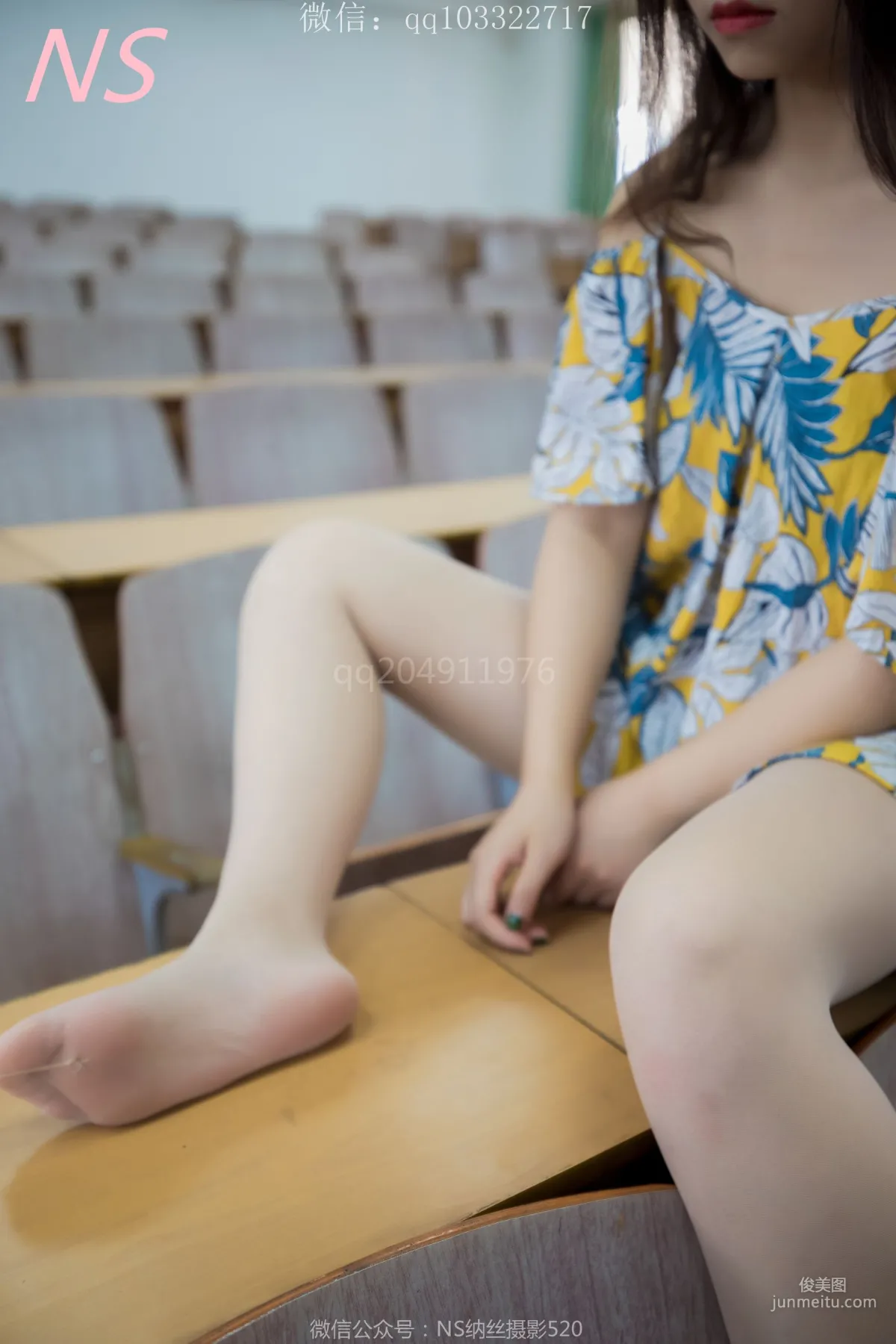 瑤瑤《畢業季 肉色絲襪美腿萌萌哒》 [納絲攝影] 寫真集 30