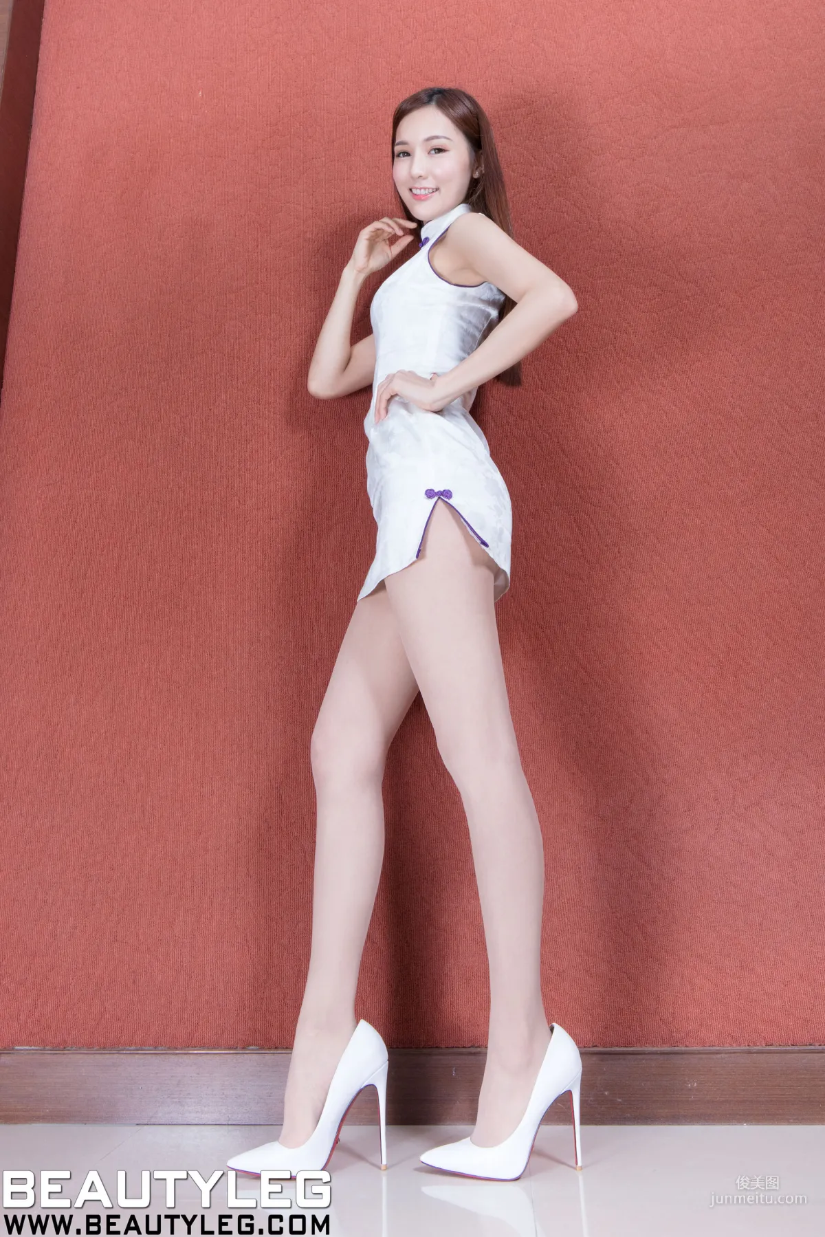 腿模Amber《旗袍+短裙制服美腿》 [Beautyleg] No.1846 寫真集 3