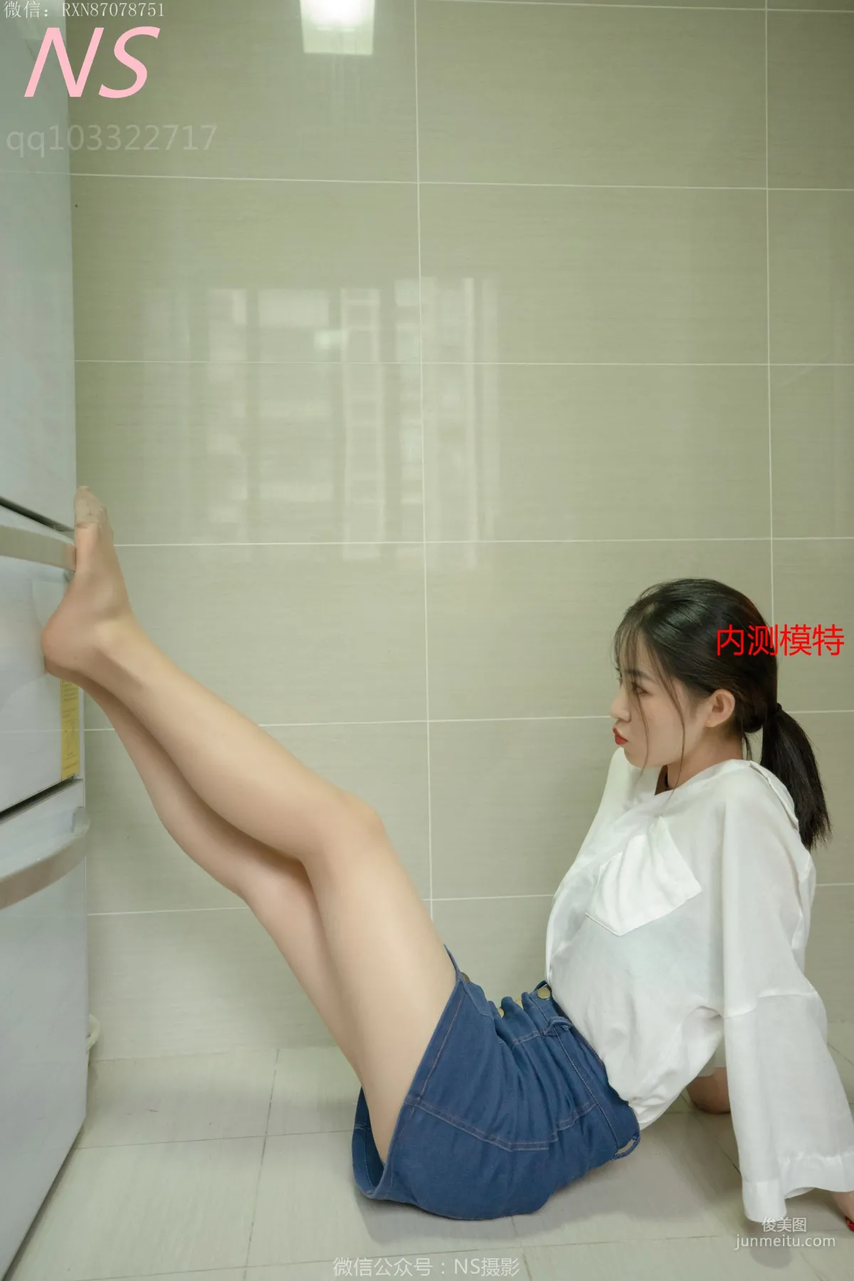 小狐狸《纯纯女孩居家肉丝》 [纳丝摄影] 写真集32