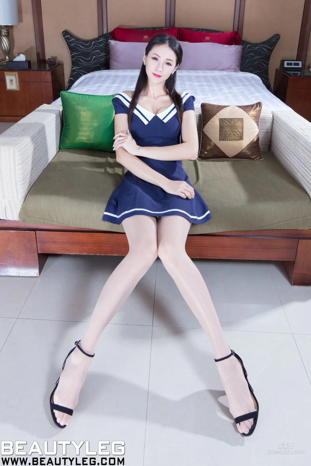腿模Lola《學生短裙+OL美腿》 [Beautyleg] No.1857 寫真集 6