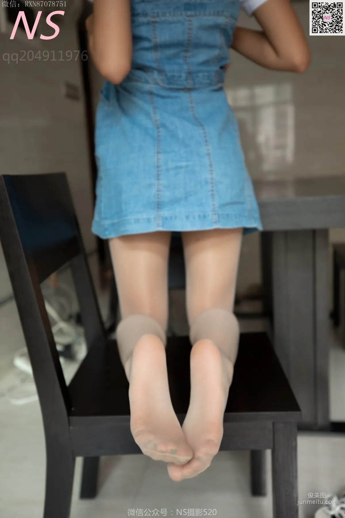 小西柚《嫩嫩的絲襪腳丫丫》 [納絲攝影] 寫真集 47