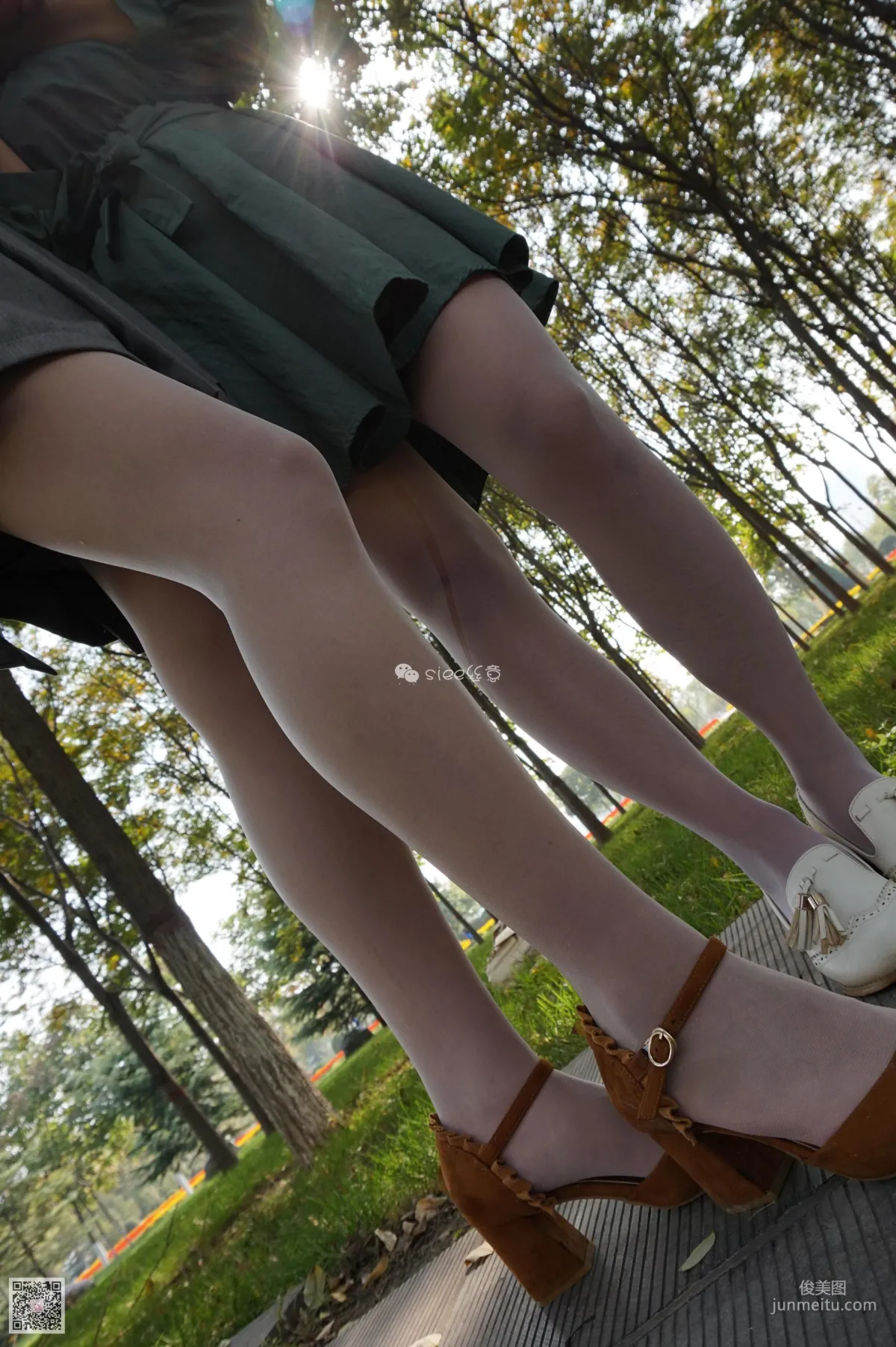 魚魚&茹茹《公園小路》 [絲意SIEE] No.012 寫真集 1