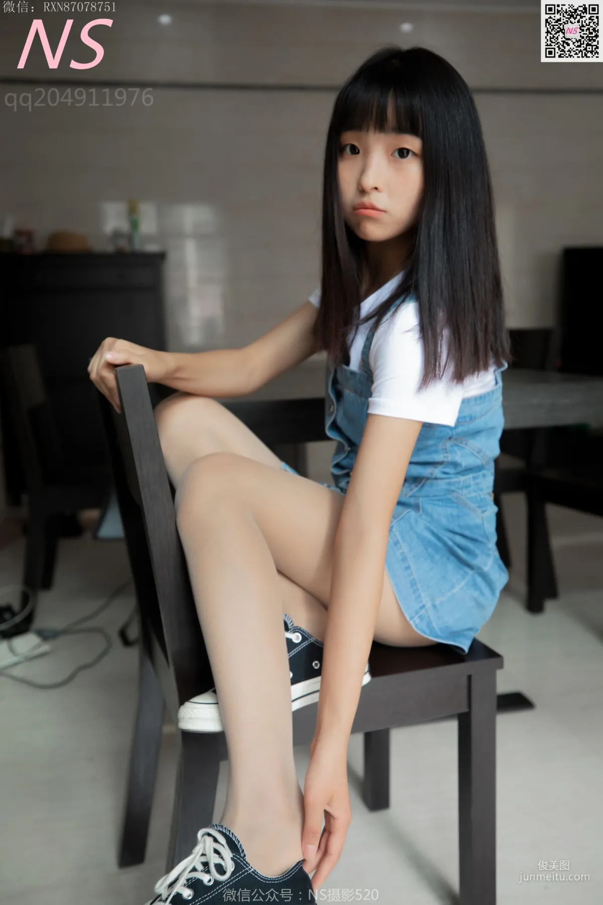小西柚《嫩嫩的絲襪腳丫丫》 [納絲攝影] 寫真集 18