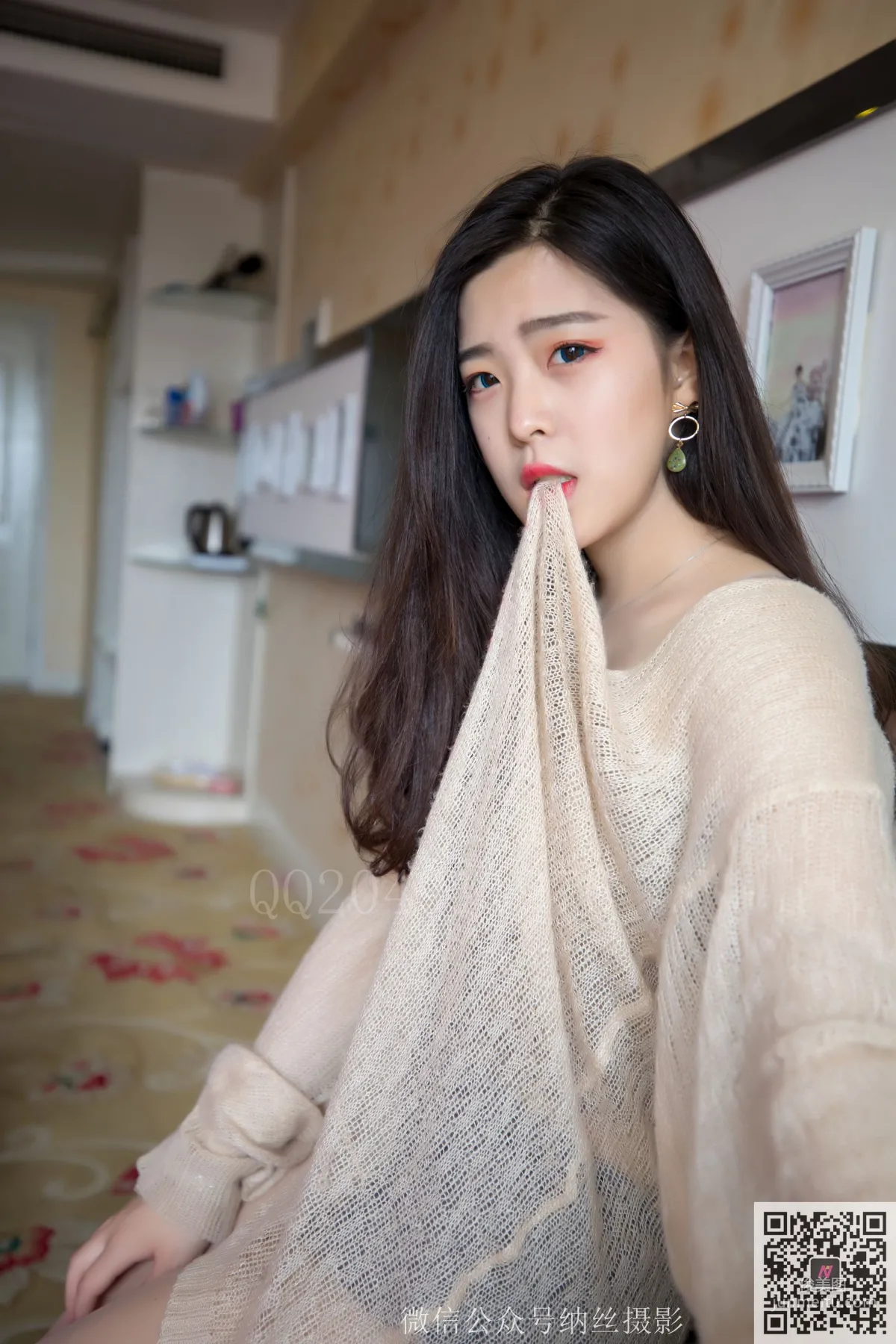 帆帆《情趣圓床上的肉絲美腿》 [納絲攝影] 寫真集 9