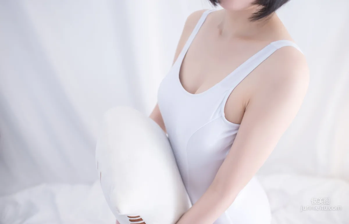 《白色纯情丝袜秀》 [轻兰映画] SPL.001 写真集10